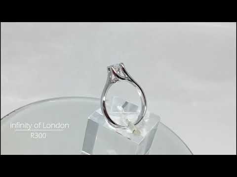 Anello di fidanzamento solitario con diamante in Oro Rosa 18ct - R300