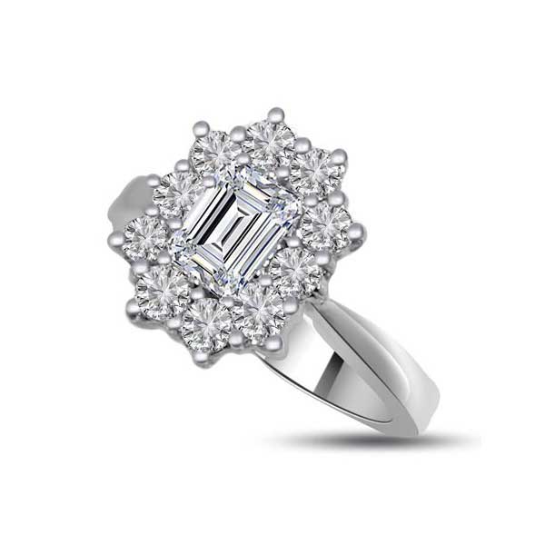 Anello Cluster con Diamanti in Platino 18ct - R184