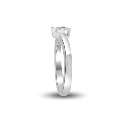 Anello di fidanzamento solitario con diamante in Platino - R176